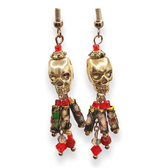 Handmade Silver Skull Dangles - Picture 1 of 6